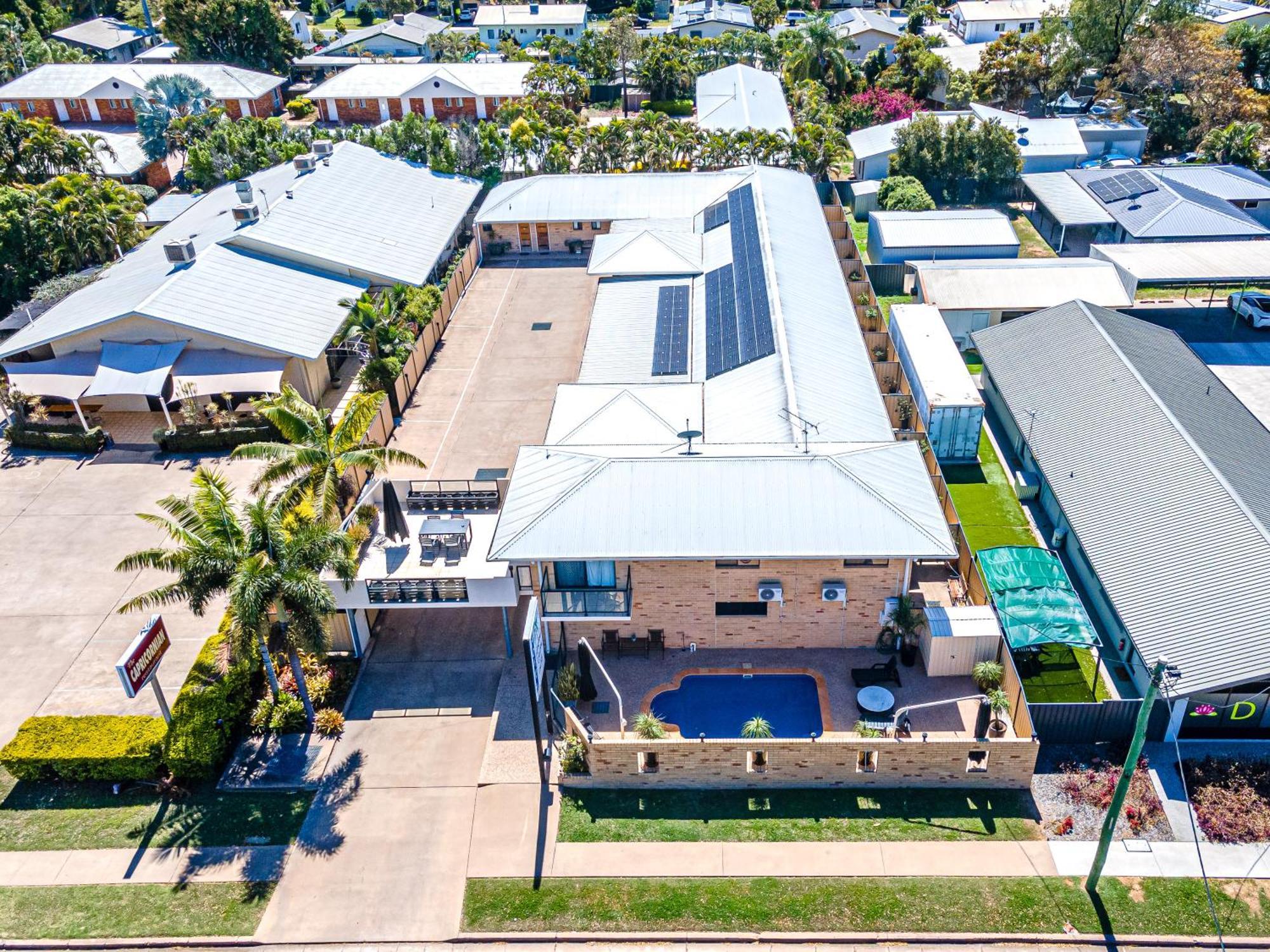 Emerald Central Palms Motel Экстерьер фото