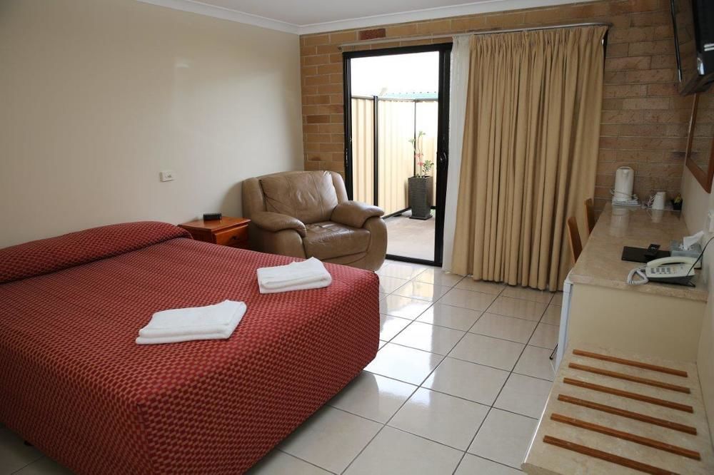 Emerald Central Palms Motel Экстерьер фото