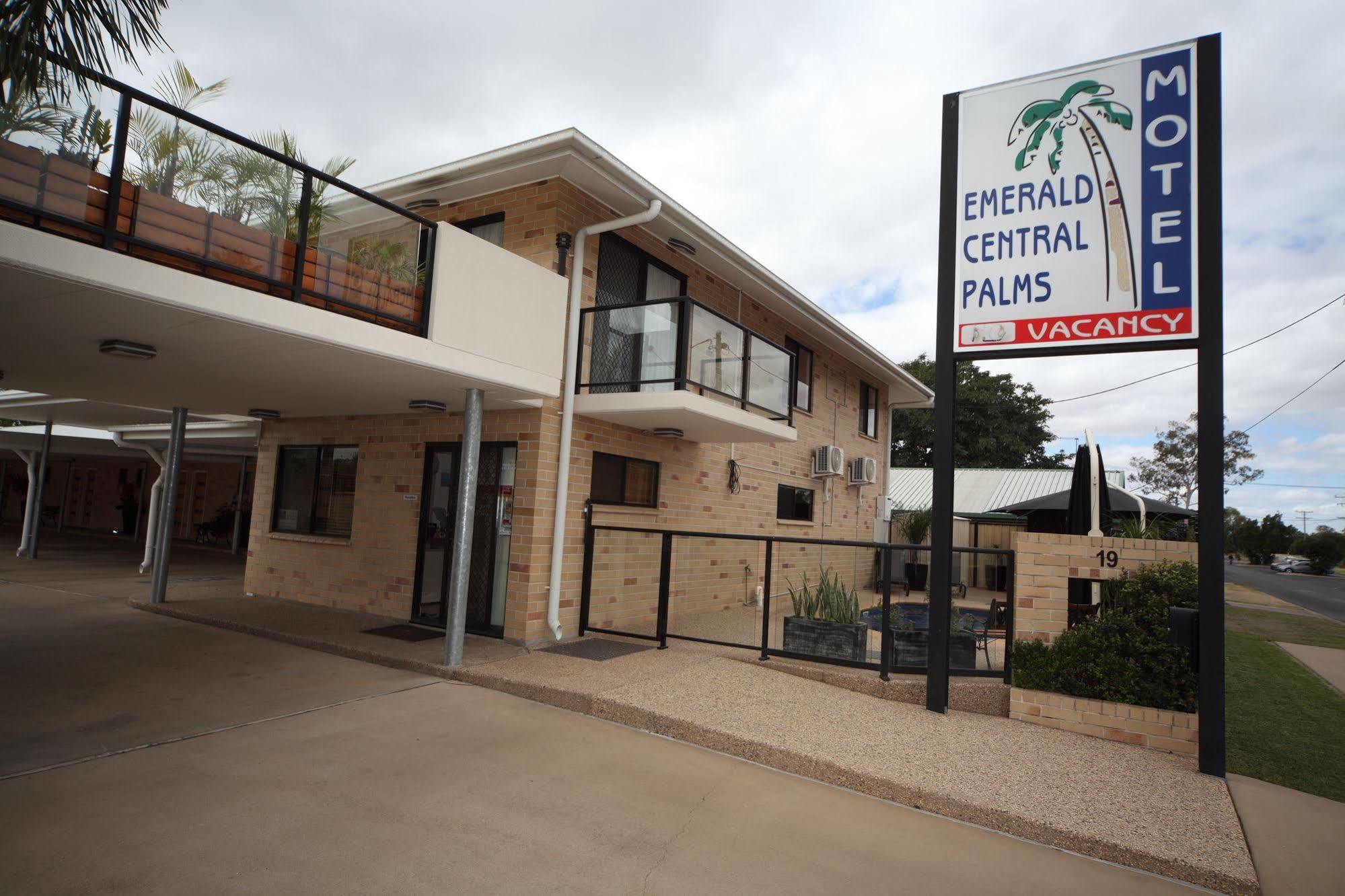 Emerald Central Palms Motel Экстерьер фото