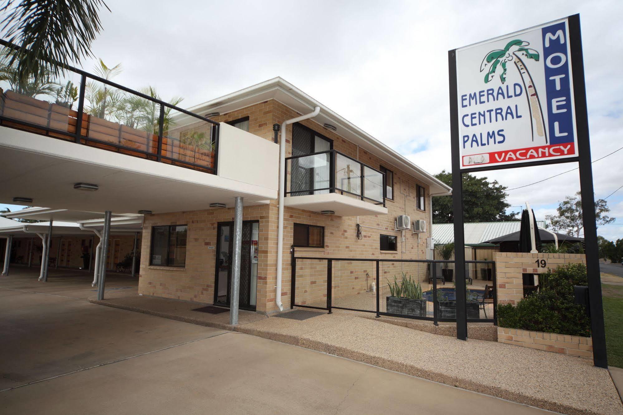 Emerald Central Palms Motel Экстерьер фото